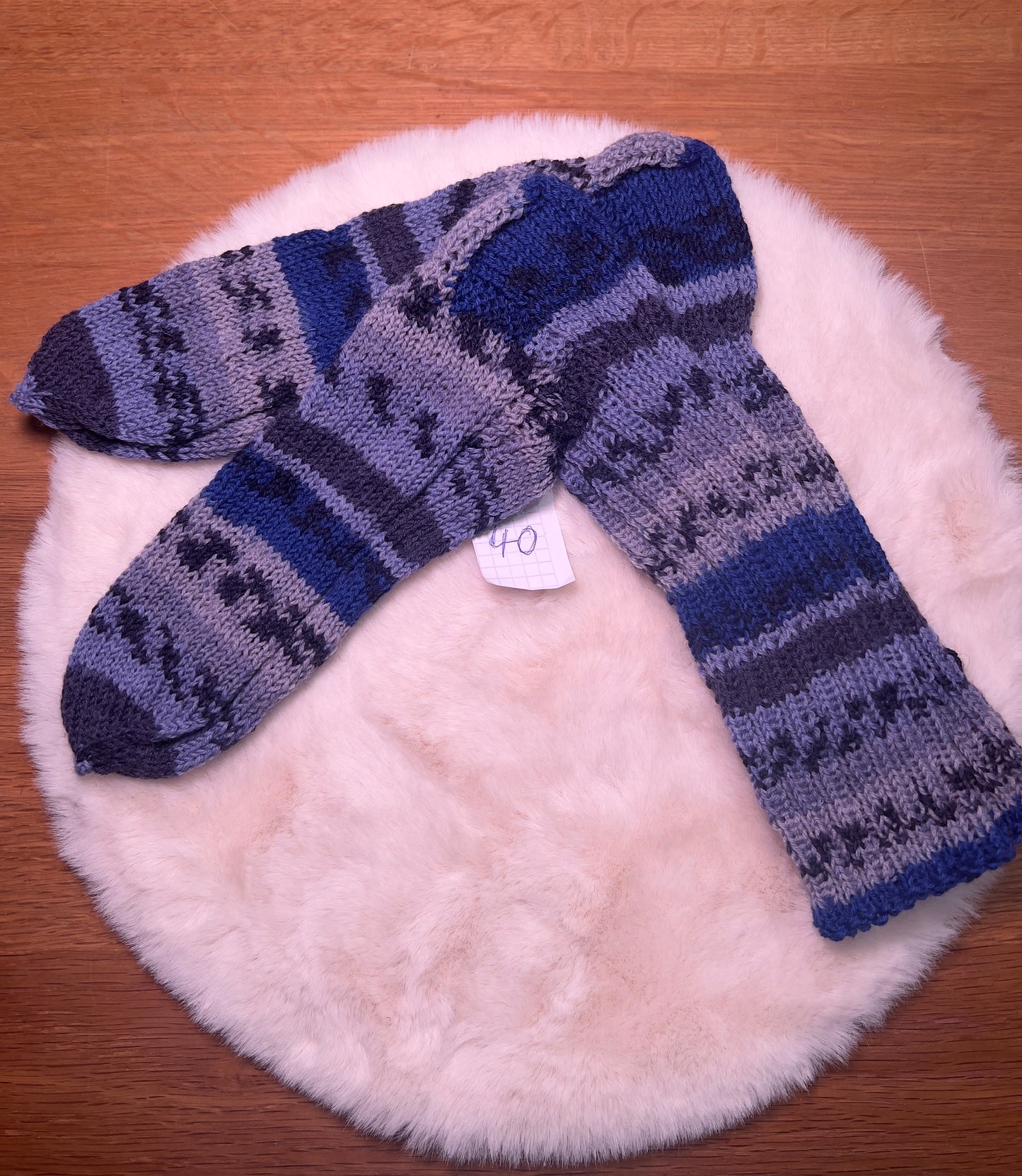 💙 Nordlicht – Handgestrickte Socken aus 100 % Schurwolle (Größe 40, Blau-Grau-Schwarz)