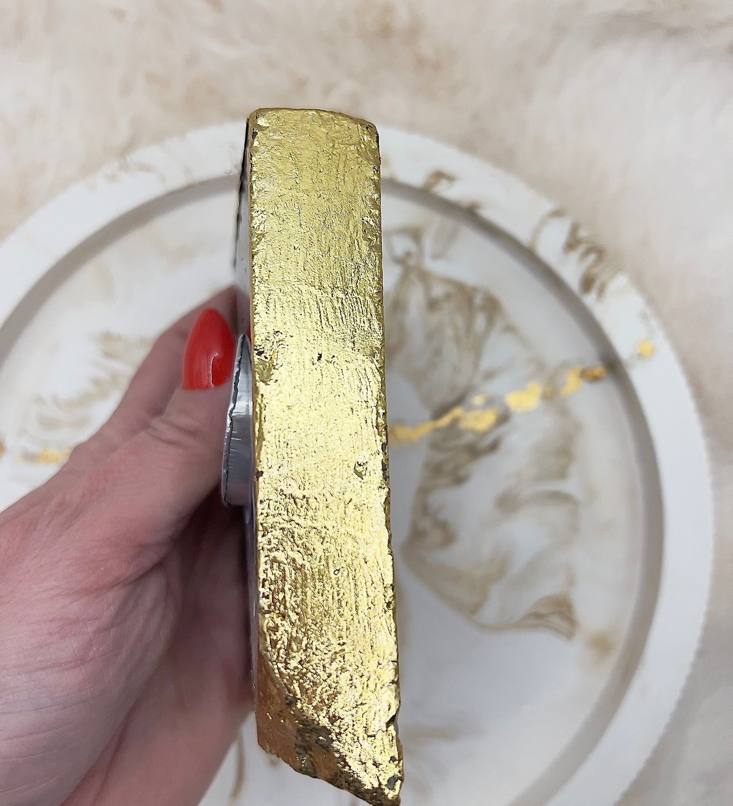 Amethyst Teelichthalter – handgeschliffen & an den Rändern 24K vergoldet | 495 g | Kraftvolles Luxus-Unikat