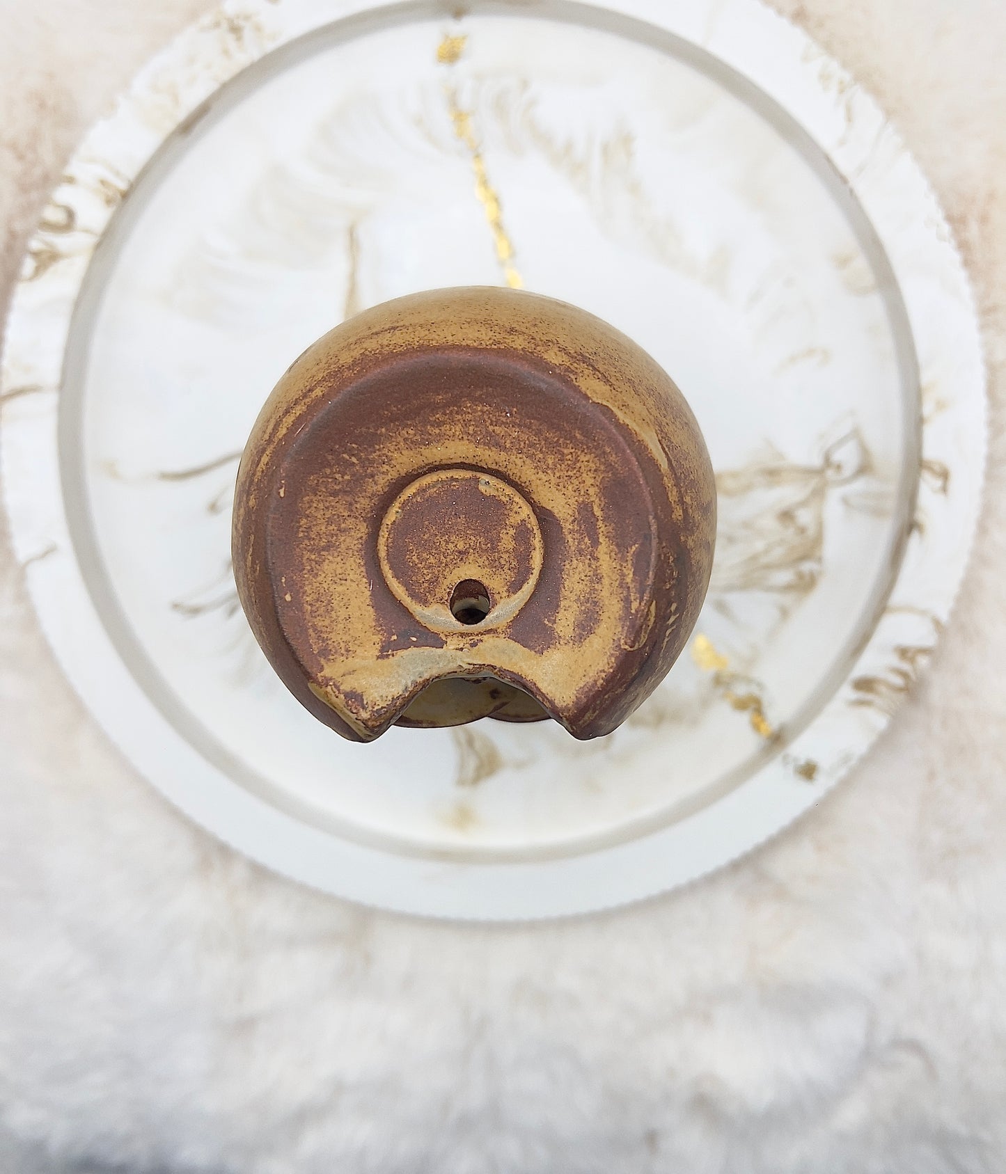 Rückfluss-Räucherkegelhalter Wasserfall-Optik – Keramik in Steinoptik