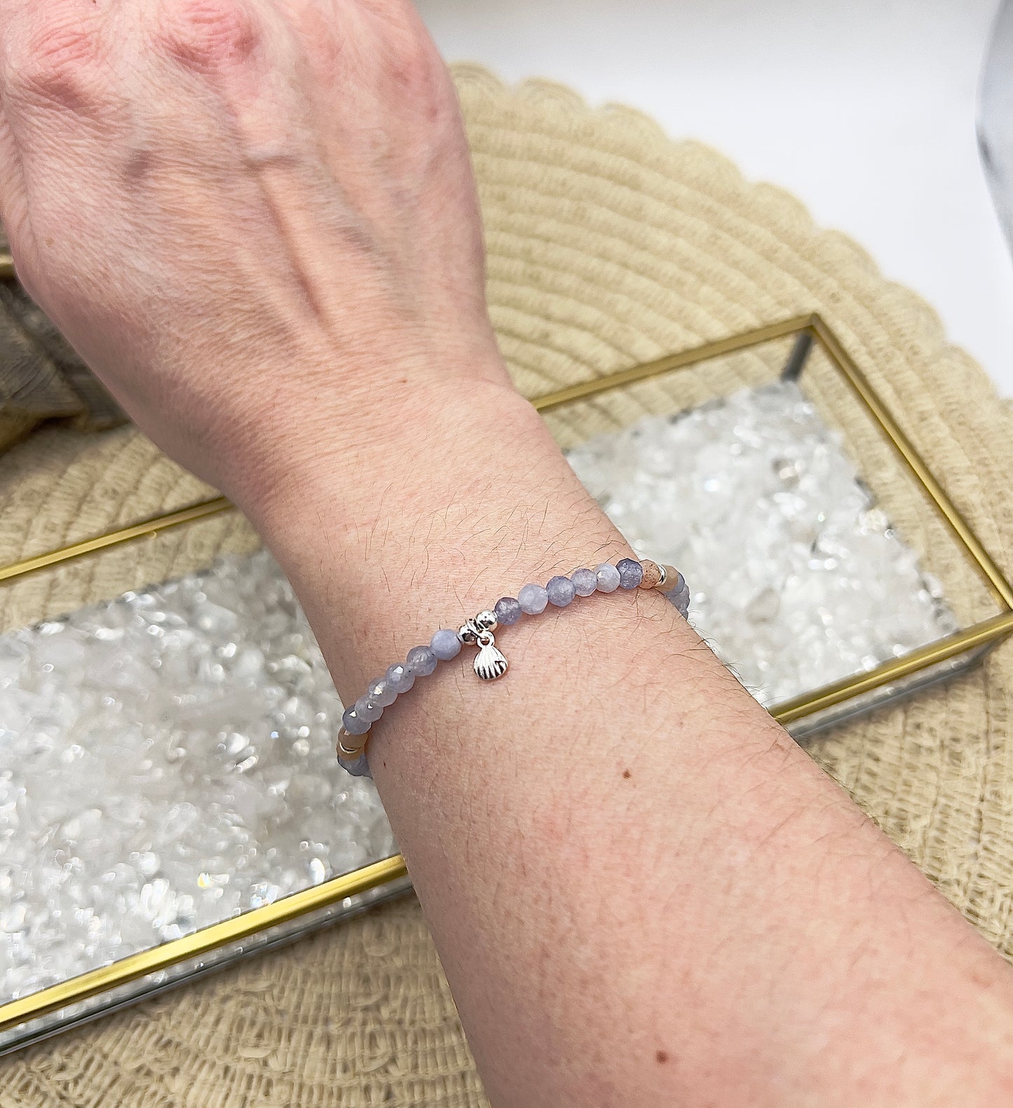 Facettiertes Edelstein Armband 4mm – Aquamarin & Sonnenmondstein mit 925 Silber Muschel