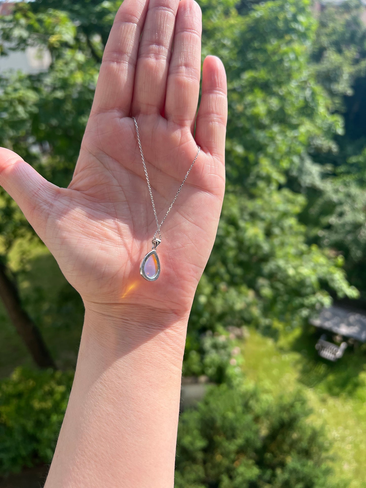 Aurora - Glas Kette - Tropfenform / 925 Silber / Licht & Intuition