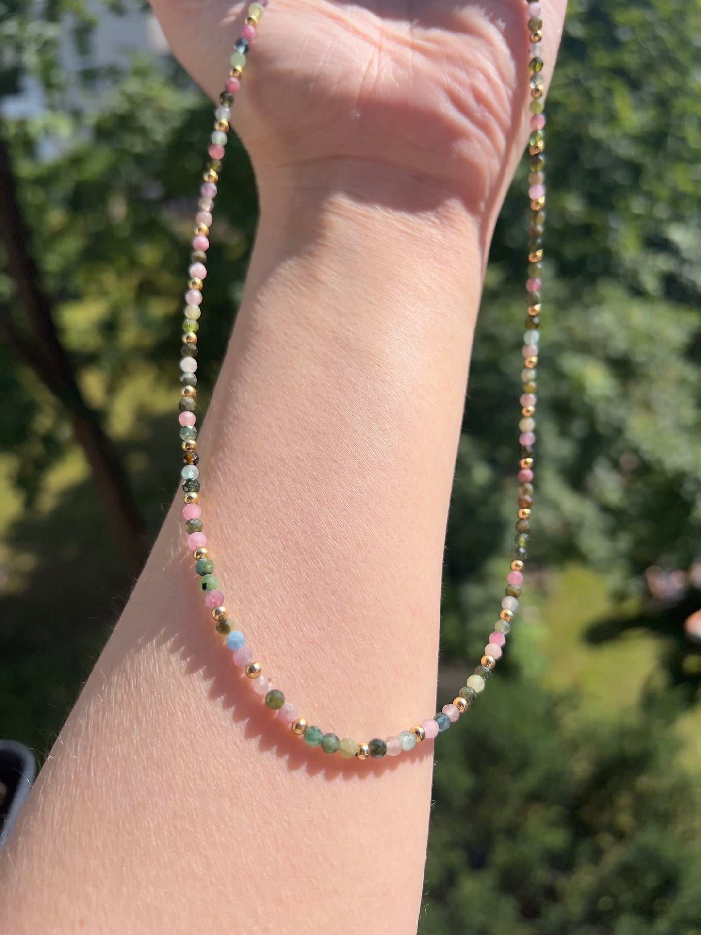 Regenbogen - Turmalin - Kette - Farbenpracht & Energie in Gold