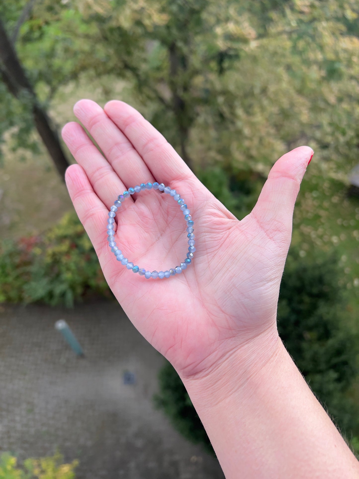 💎 Klarheit & Eleganz – Armband aus blauem österreichischem Kristall (facettiert 4 mm)