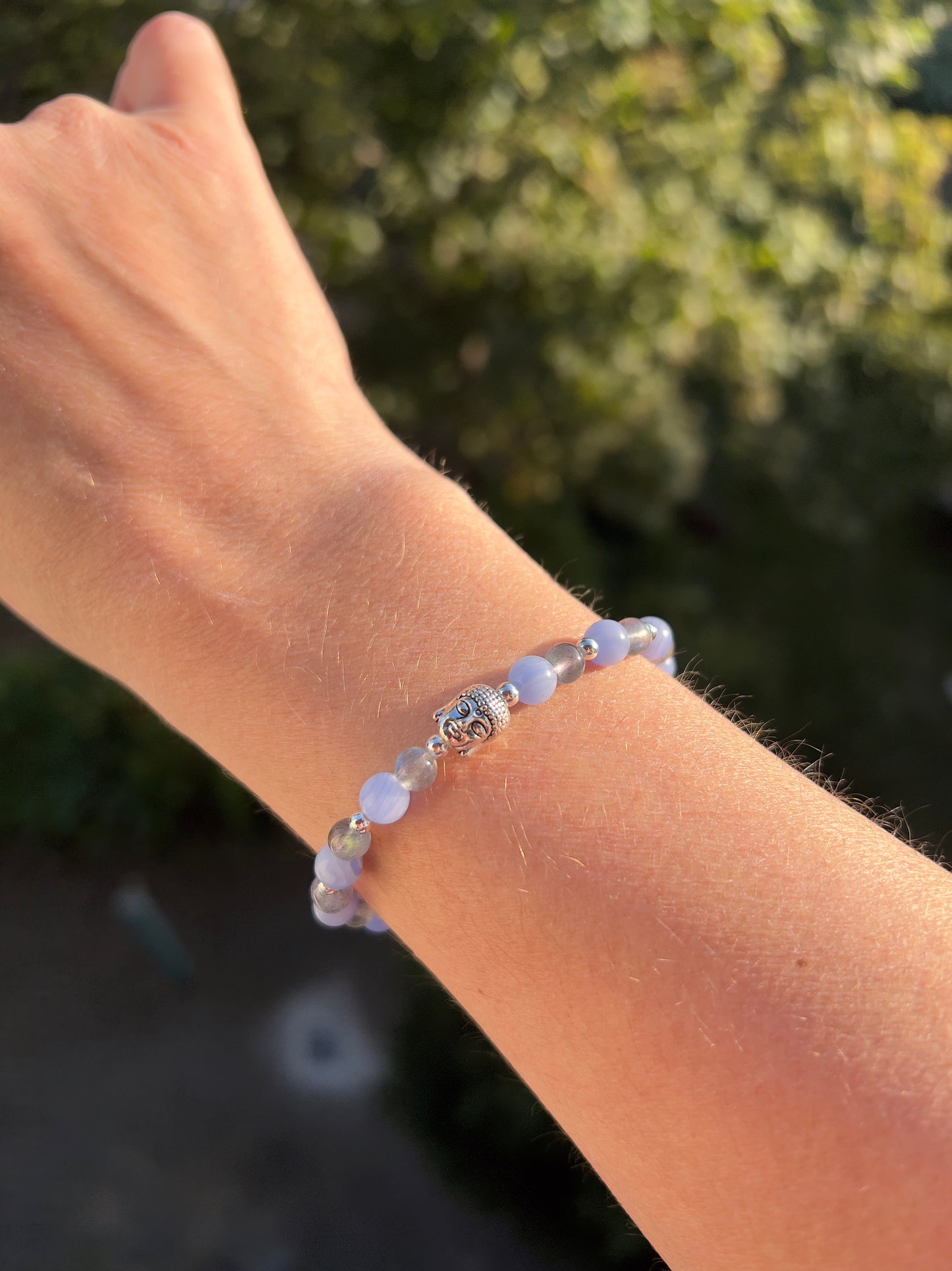 ✨ Armband „Ruhe & Schutz“ – Chalcedon & Labradorit mit Buddha ✨