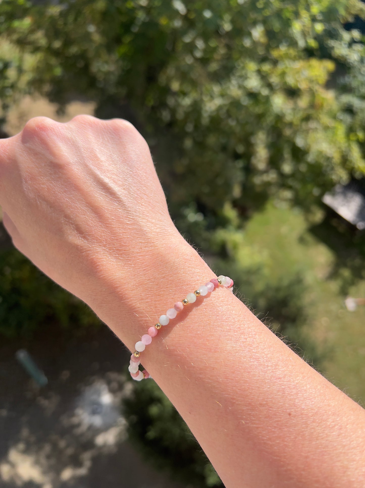 Armband Herzenskraft & Selbstliebe | Morganit · Rosenquarz · Rhodonit · Edelstahl vergoldet
