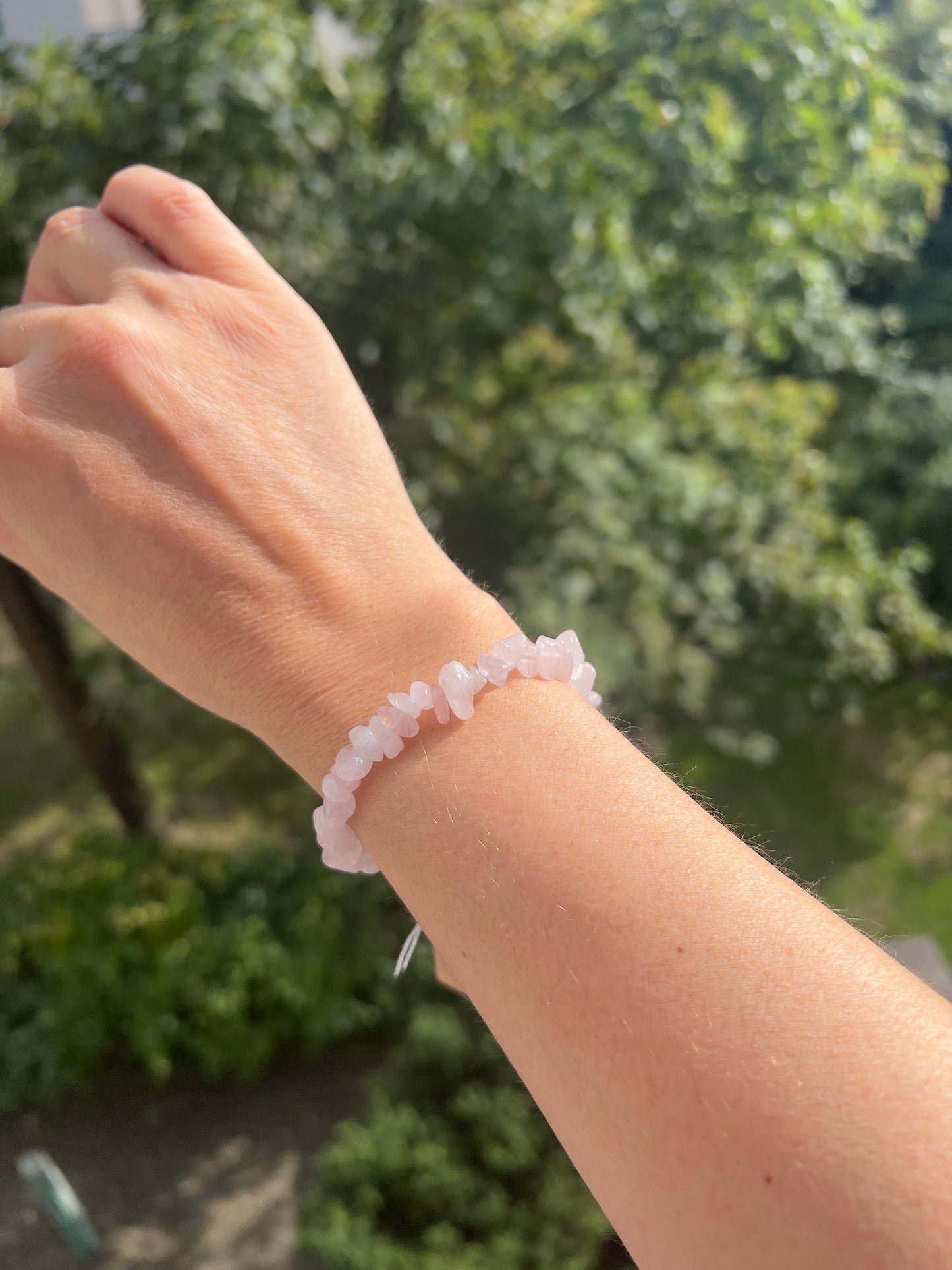 Rosenzauber - zartes Splitterarmband aus Rosenquarz