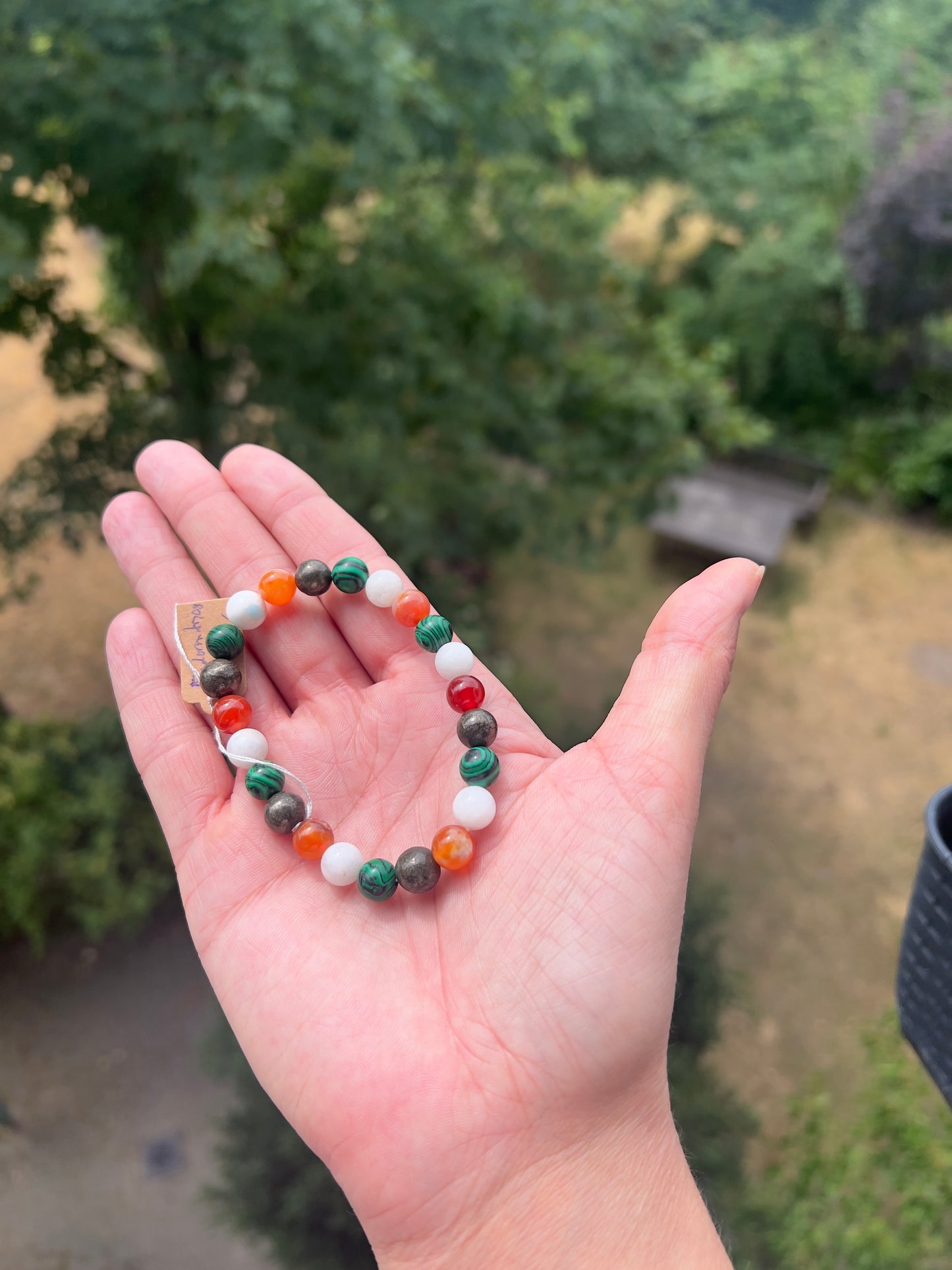 Themen - Armband bei Endometriose - Kraft aus dem Inneren