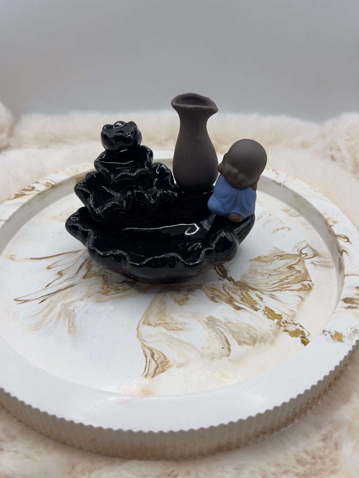 Räucherkegel- & Räucherstäbchenhalter Buddha rechts – große Räucherschale mit Halterung