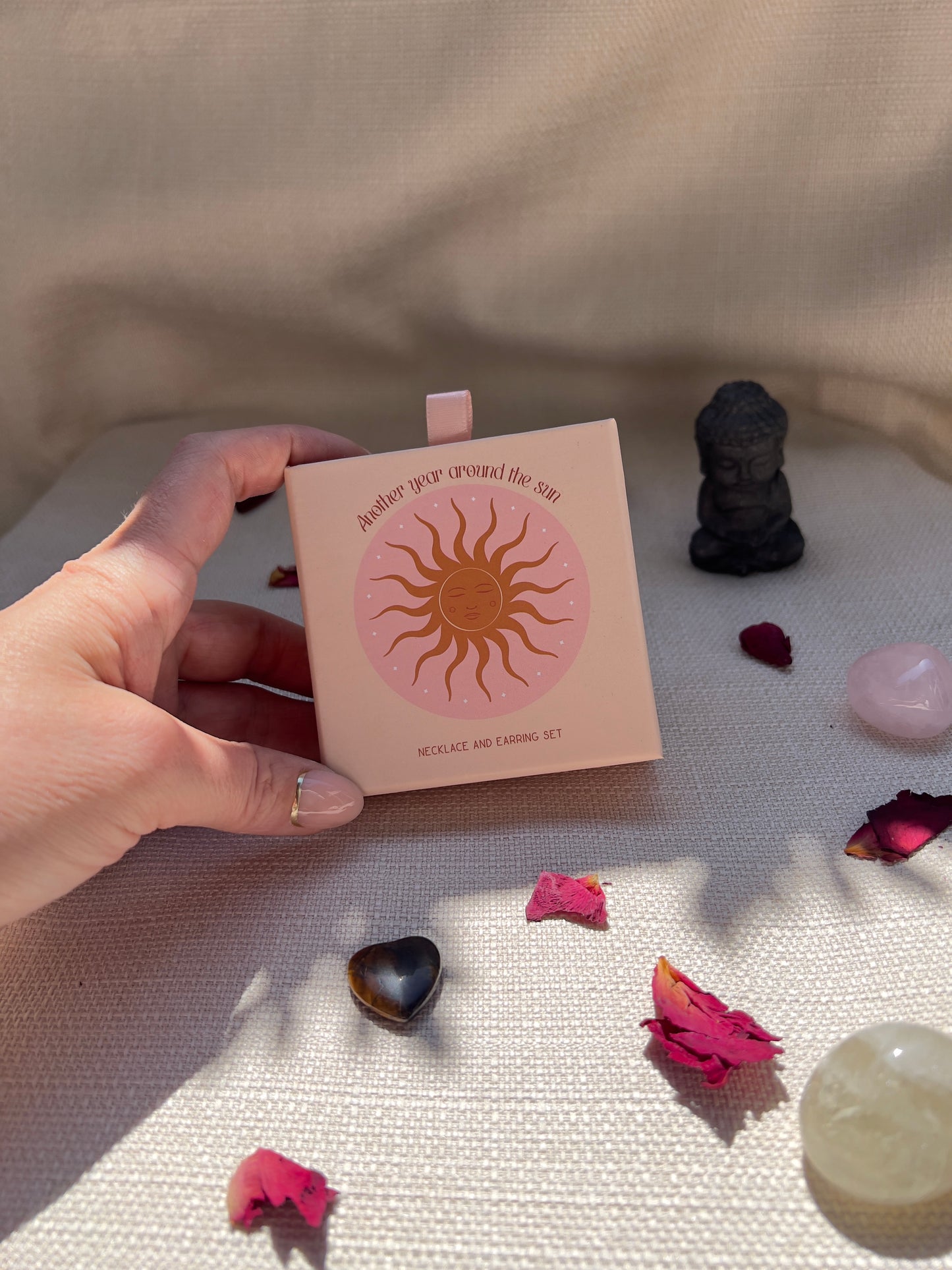 Sun Schmuckset – Vergoldete Halskette & Ohrringe mit Sonnenmotiv