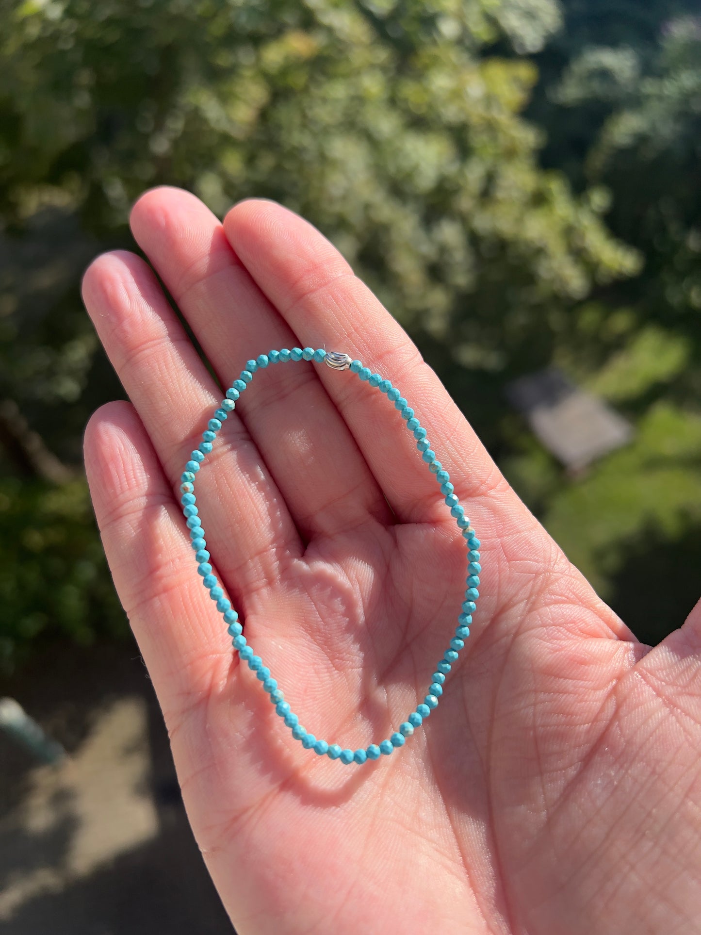 Larimar-Armband 2 mm facettiert mit 925er Silbermuschel