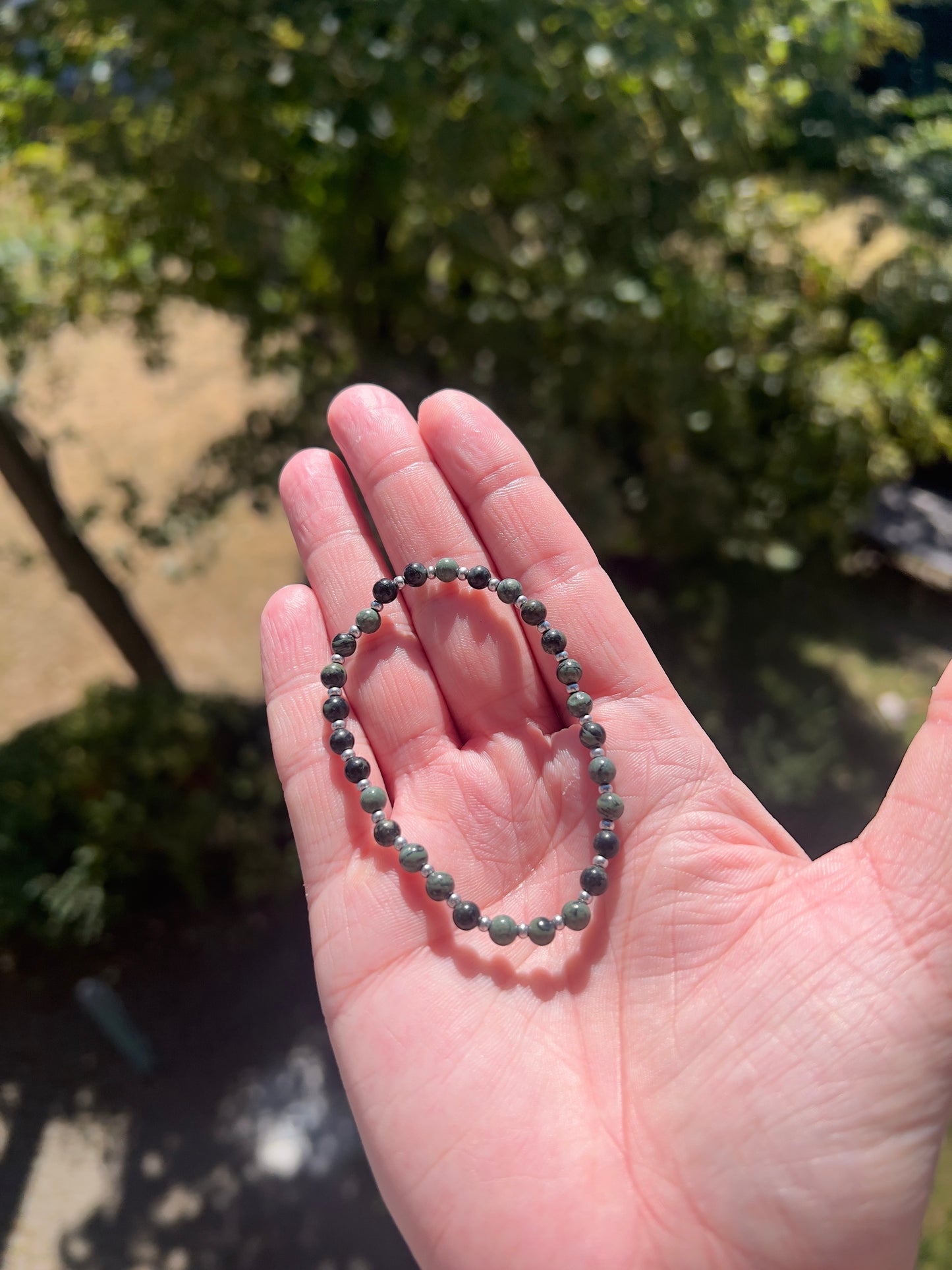 Karamba Jaspis Armband – 4 mm | Einzelstück für innere Stärke & Schutz