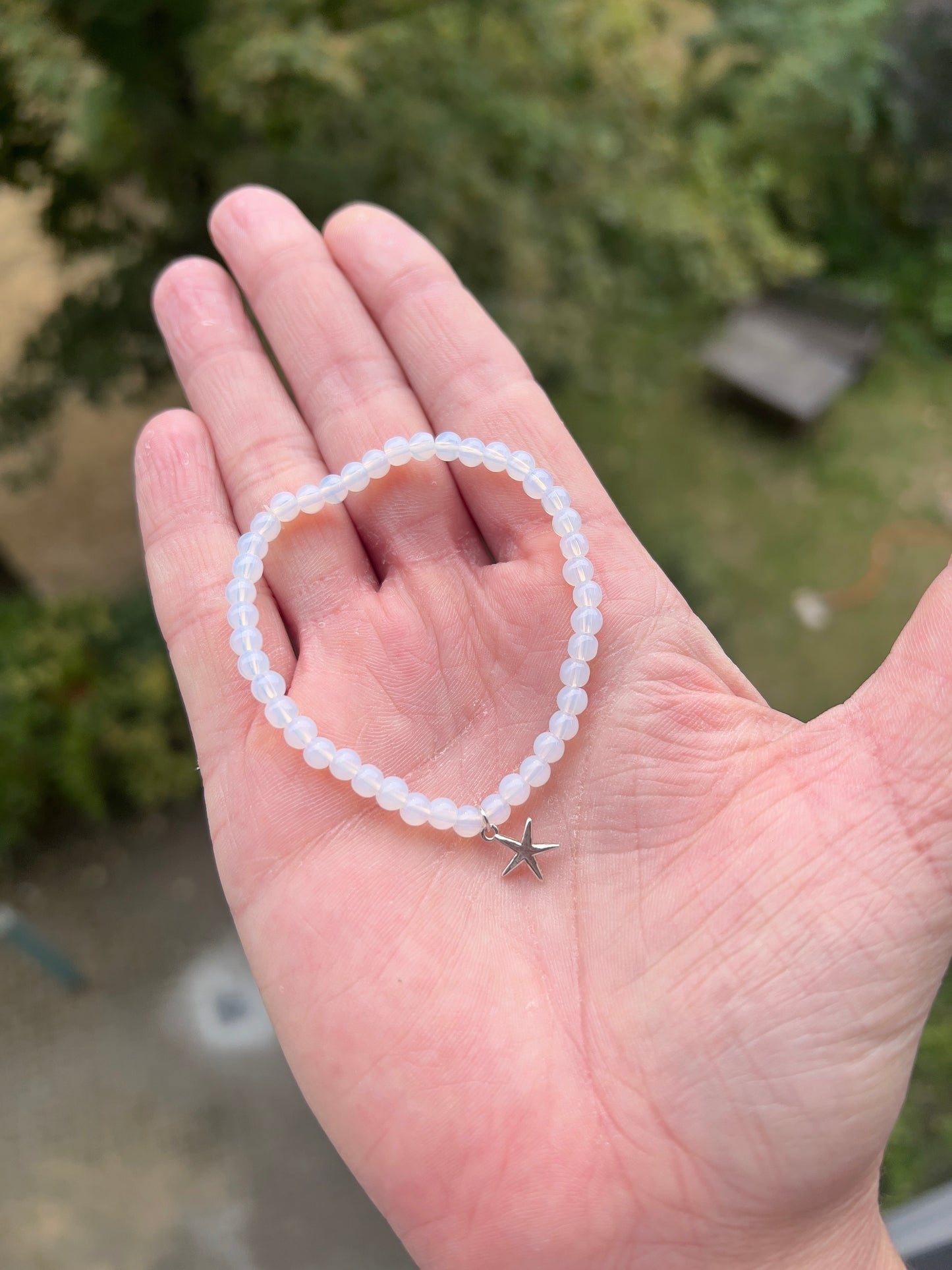 Opalit-Armband mit Seestern aus 925er Silber – Klarheit & Lebensfreude