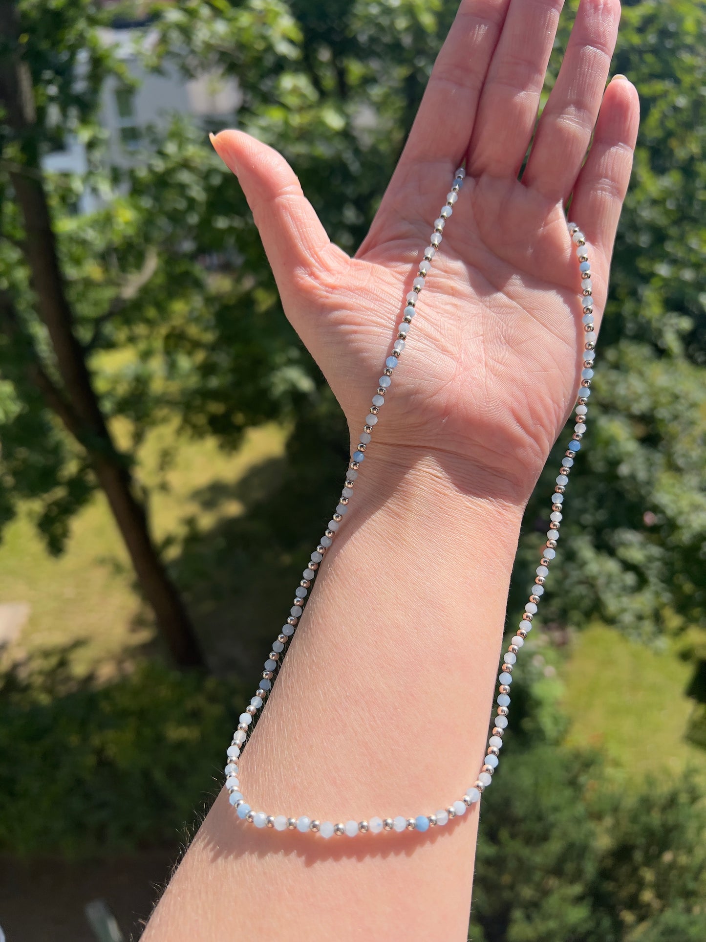 Aquamarin - Kette der Leichtigkeit - 60cm auf elastischem Band mit 925 Silber