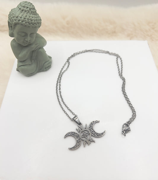 ✨ Edelstahlkette „Mondzyklus“ – 50 cm | Silber | Dreifach-Mond - Keltenknoten - Anhänger | Spirituelle Schmuckkollektion