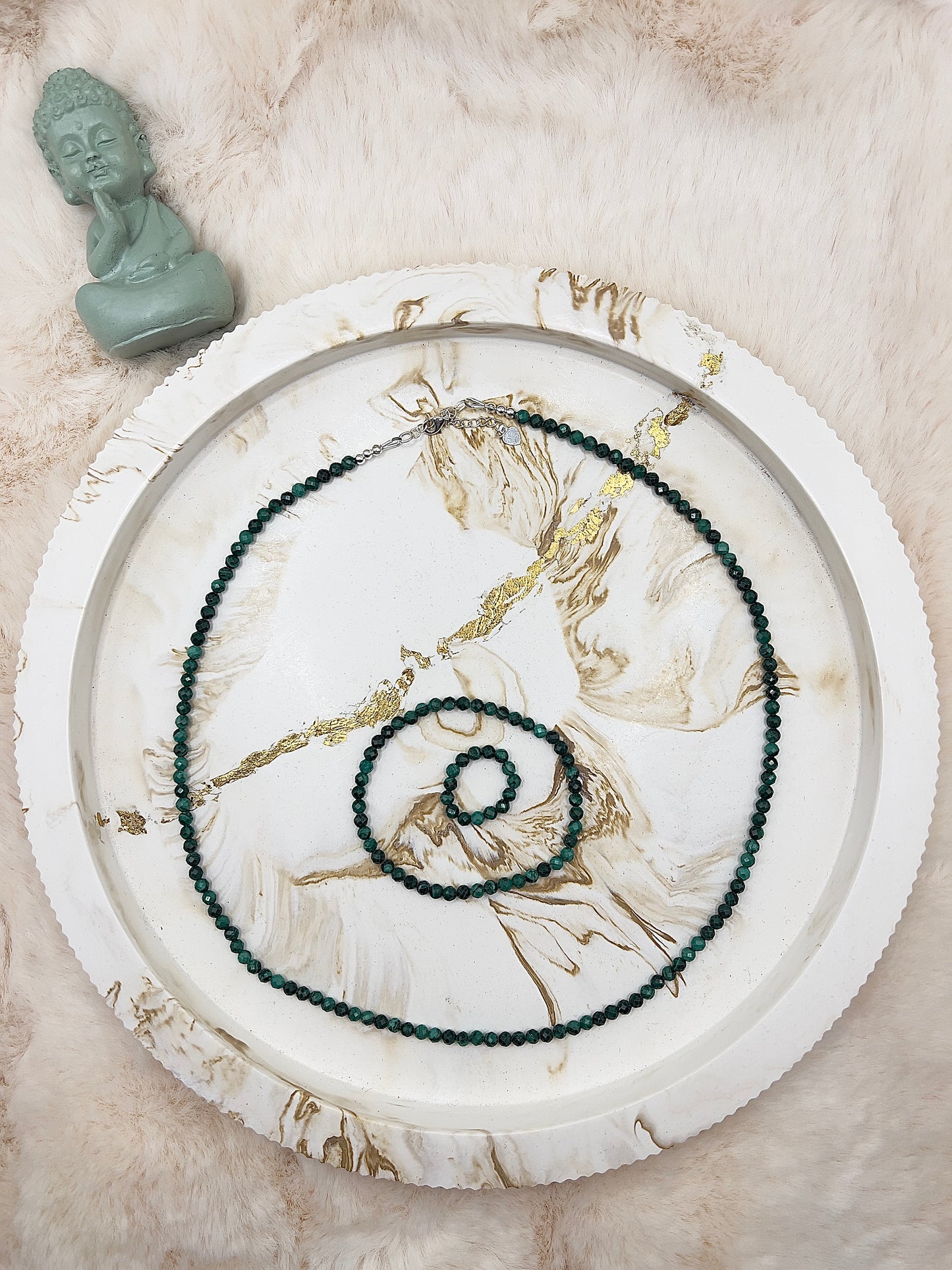 ✨ Adventstürchen 1 – Exklusives Malachit Schmuckset (Kette, Armband & Ring) aus 4 mm facettierten Perlen – limitiert & 20% günstiger ✨