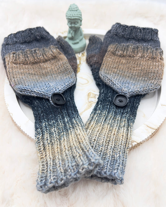 ✨ Adventstürchen 4 – Handgestrickter Merino-Handschuh mit Fingerkappe by KATHARINA KLEE Kristall Kraft