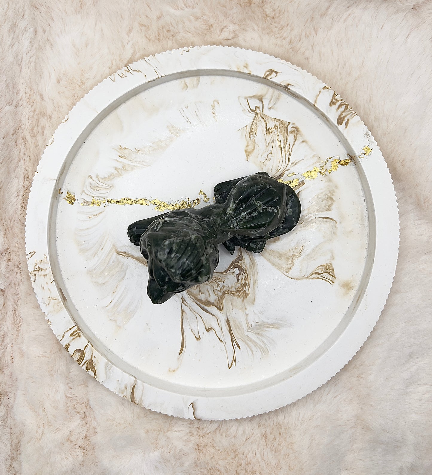 Schutzlöwe aus Grüner Jade – handgearbeitetes Unikat für Stärke & Harmonie