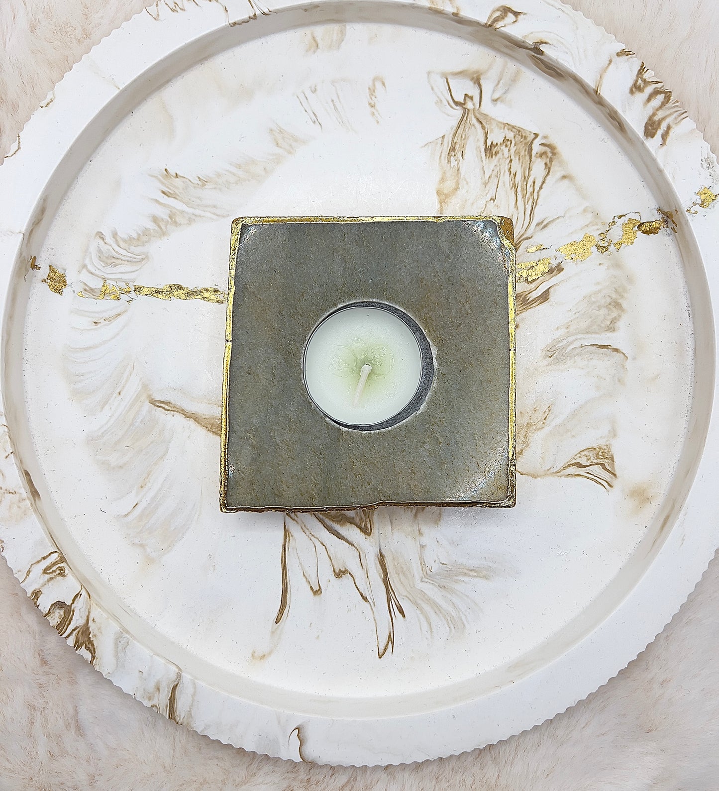 Golden Healer Teelichthalter – handgeschliffen & 24K vergoldet | 379 g | Kraftvolles Luxus-Unikat