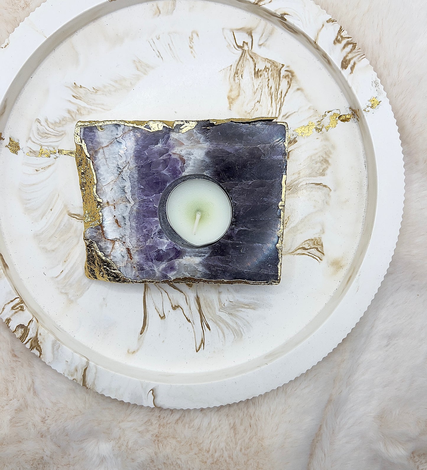 Amethyst Teelichthalter – handgeschliffen & an den Rändern 24K vergoldet | 495 g | Kraftvolles Luxus-Unikat