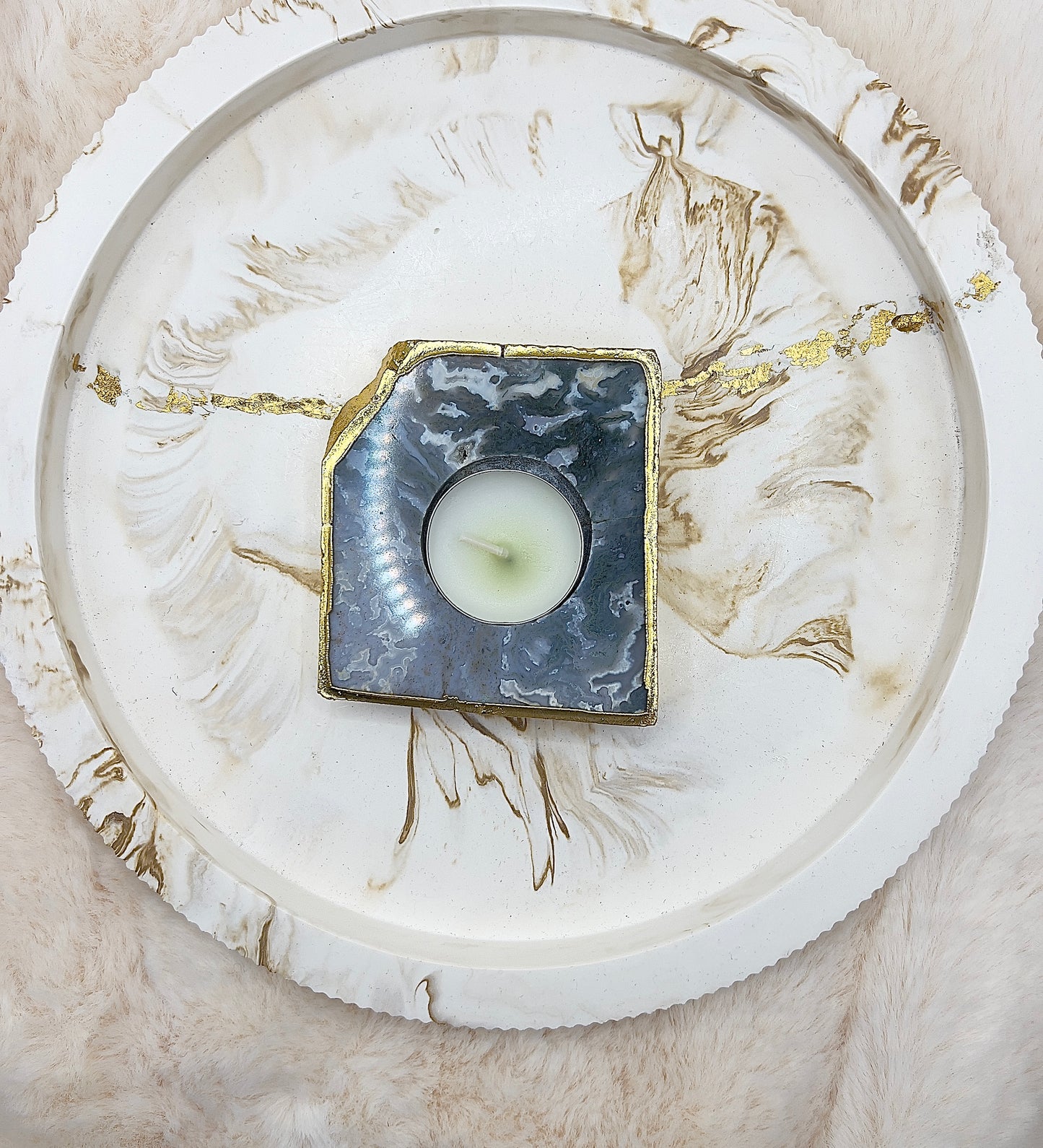 Mosachat Teelichthalter – handgeschliffen & 24K vergoldet | 260 g | Natürliches Luxus-Unikat