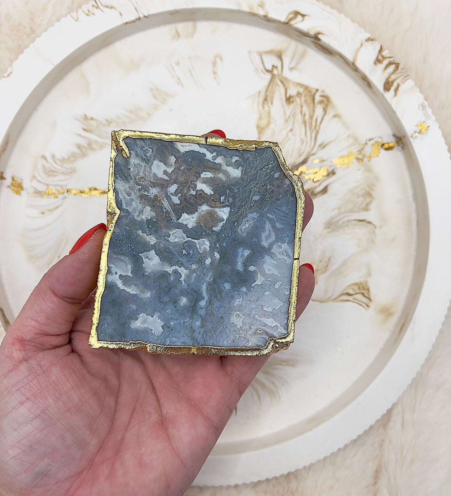 Mosachat Teelichthalter – handgeschliffen & 24K vergoldet | 260 g | Natürliches Luxus-Unikat