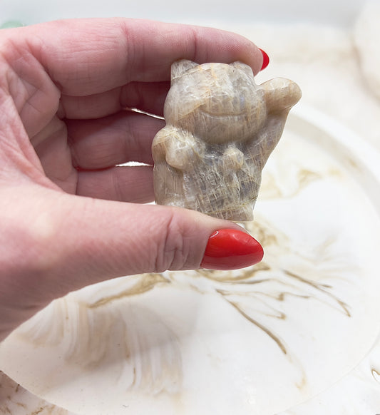 ✨ Sonnen-Mondstein Winkekatze – Glücksbringer Figur | 74 g