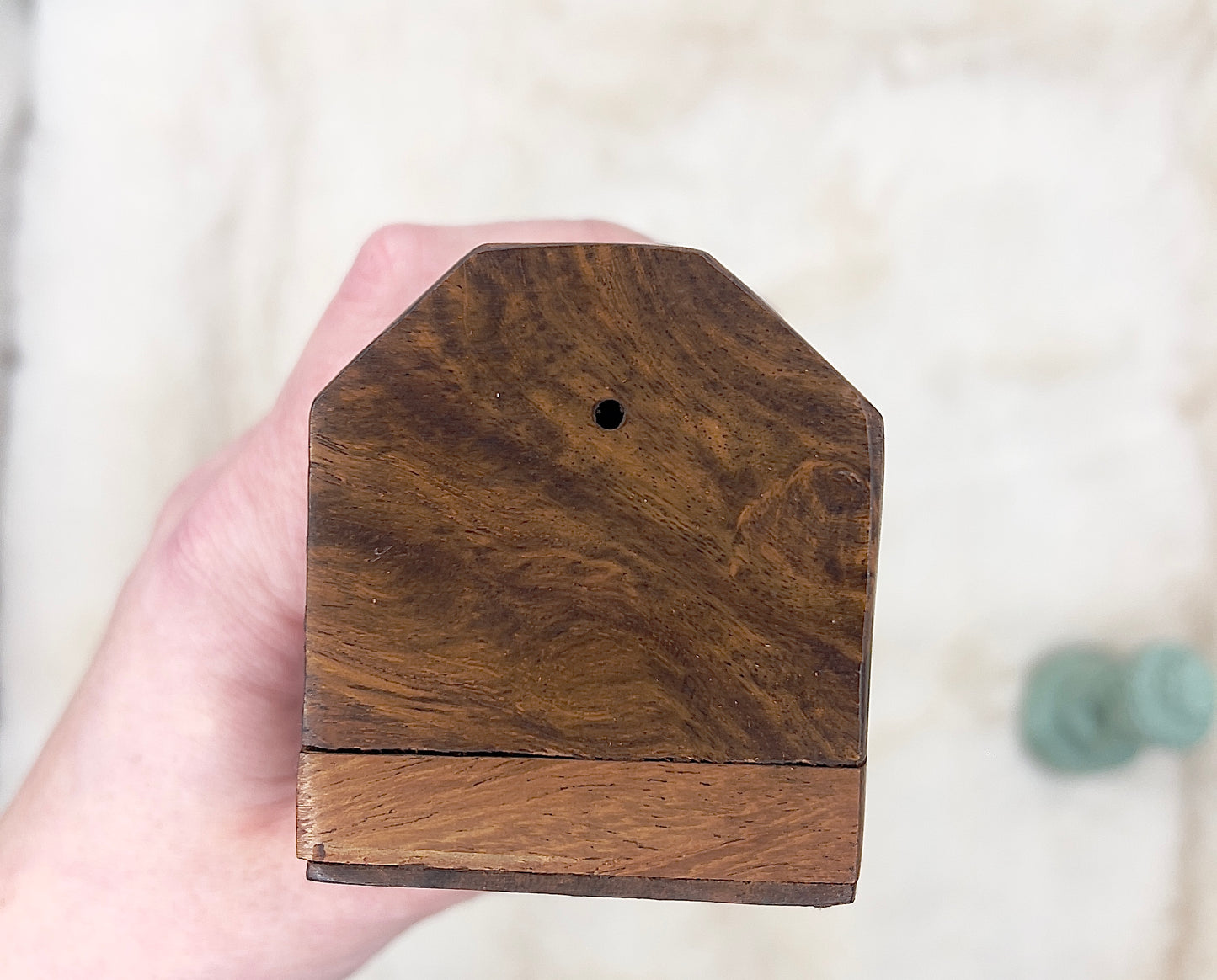 🎄 Adventstürchen 16 – Räucherbox aus Holz mit Lavendel-Räucherstäbchen