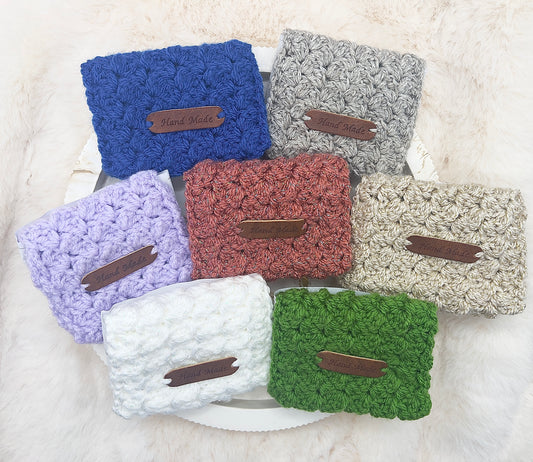 🎄 Adventstürchen 19 -  Handgehäkeltes Kartenetui / Mini-Portemonnaie mit Druckknopf