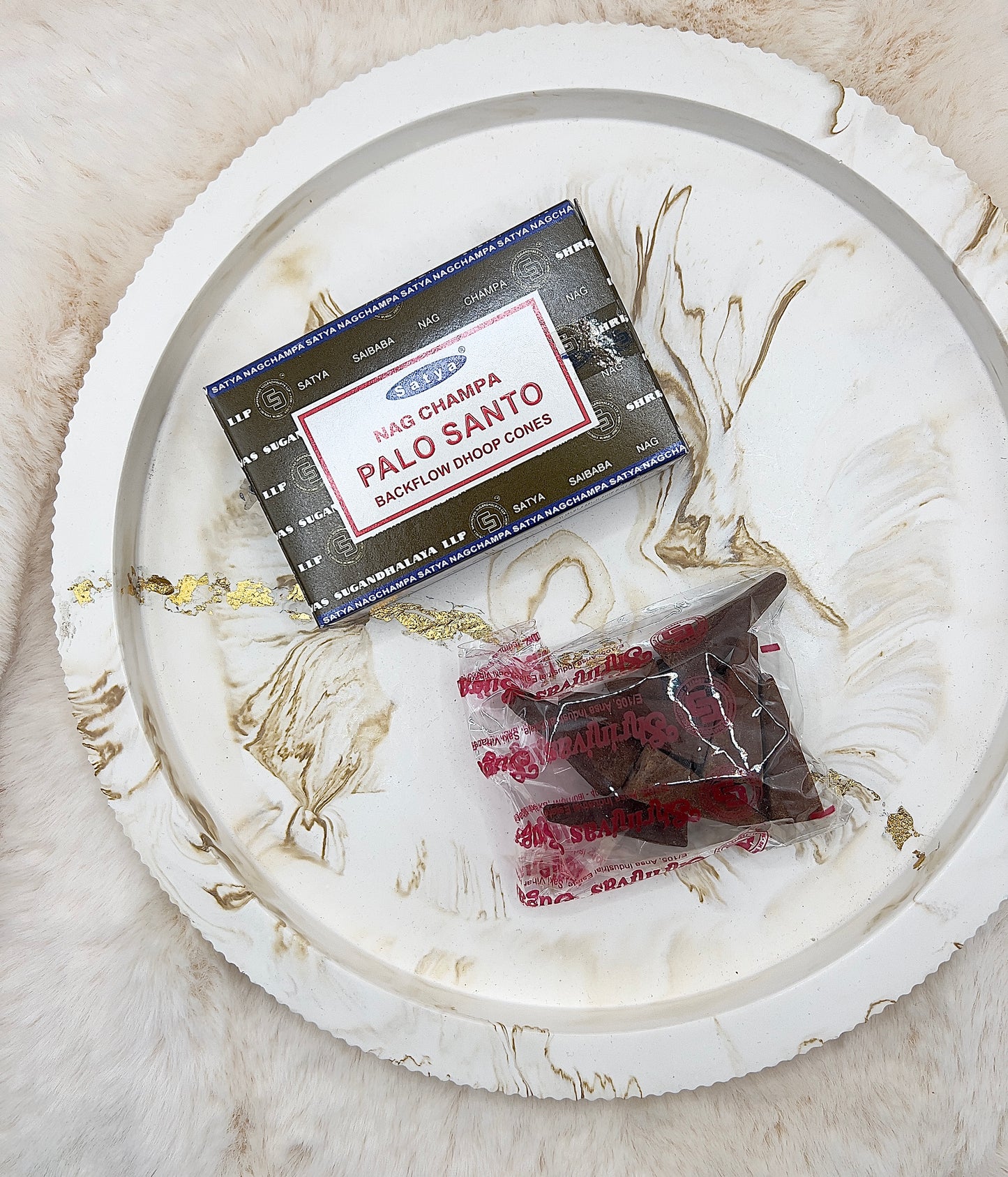 Rückfluss-Räucherkegel Palo Santo – warmer, holziger Duft | Backflow Dhoop Cones (10 Stück)