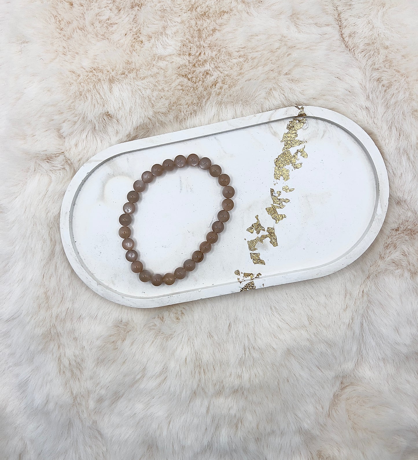 Armband aus Pfirsich-Mondstein – Sanftheit, Intuition & emotionale Balance