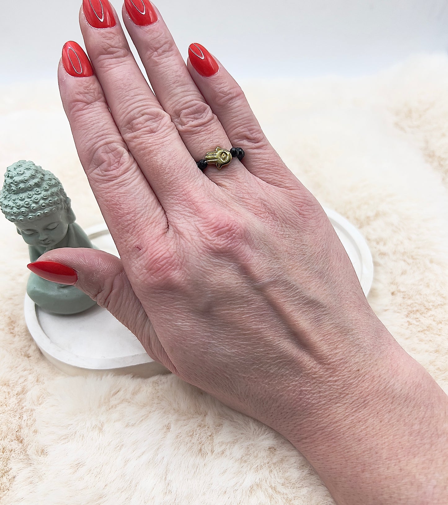 Edelsteinring Schwarzer Turmalin facettiert | 3,5 mm | Hamsa-Hand | Edelstahl vergoldet