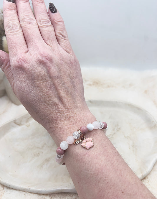 Armband Pfotenglück - mit Rosenquarz, Mondstein, Rhodonit & Crackle Bergkristall