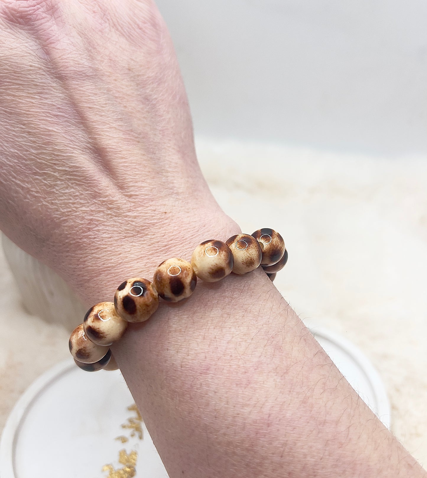Statement-Armband Leo-Optik – Acrylperlen | 12 mm