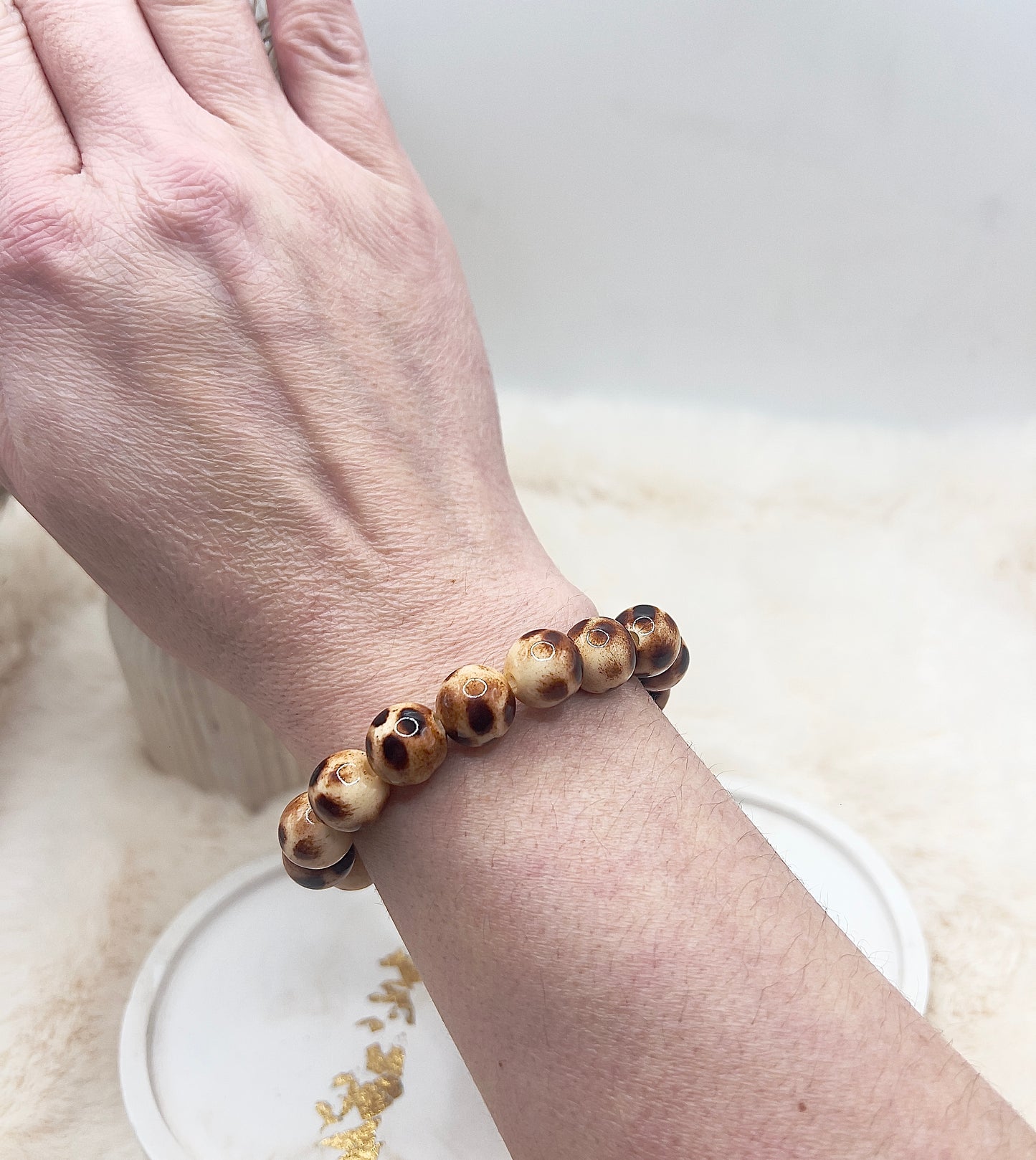 Statement-Armband Leo-Optik – Acrylperlen | 12 mm