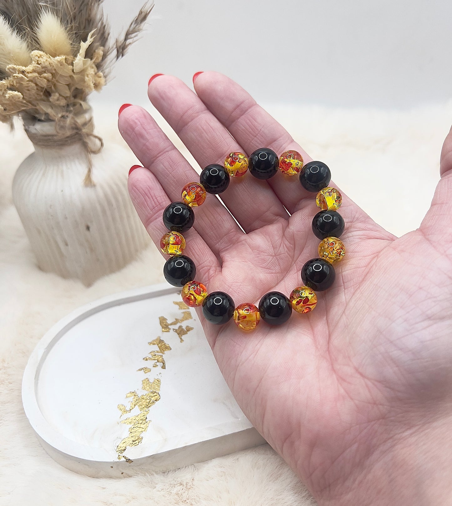 Statement-Armband – Schwarzer Turmalin & Acrylperlen | 12 mm & 10 mm