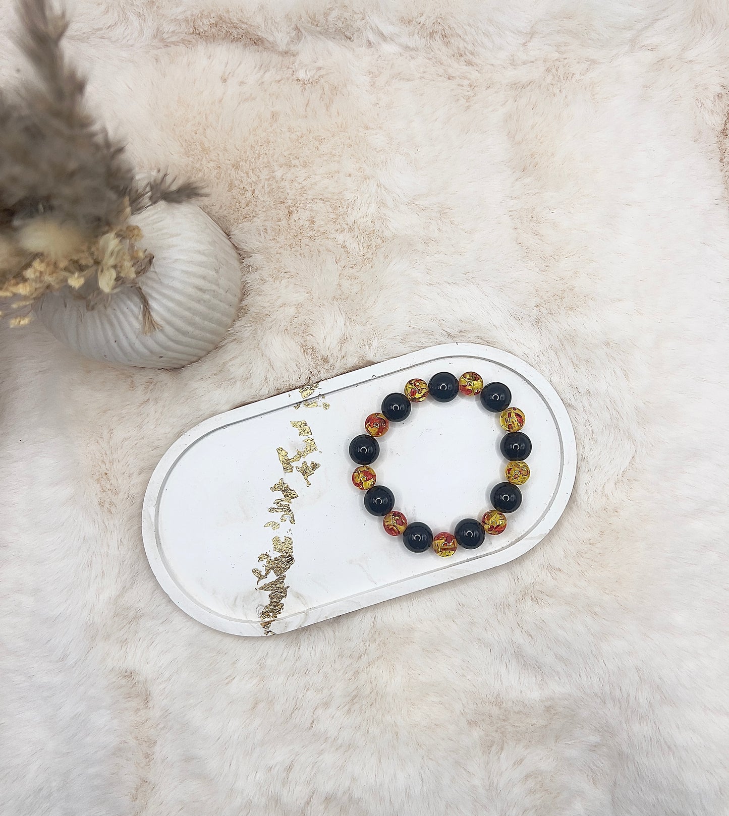Statement-Armband – Schwarzer Turmalin & Acrylperlen | 12 mm & 10 mm