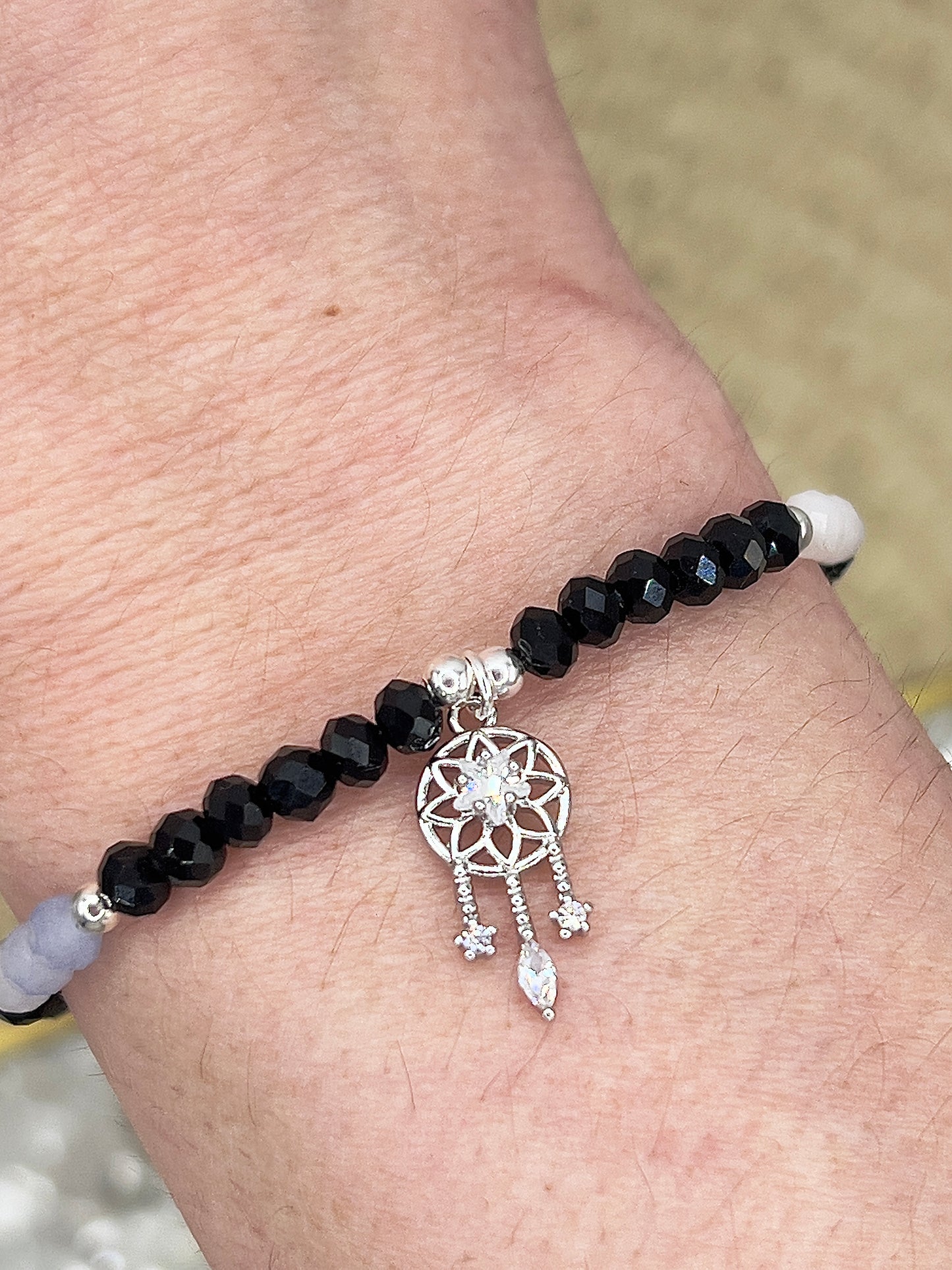 Armband mit Achat, Mondstein & Aquamarin – facettiert 4 mm | Dreamcatcher Anhänger | 925 Silber | handgefertigt