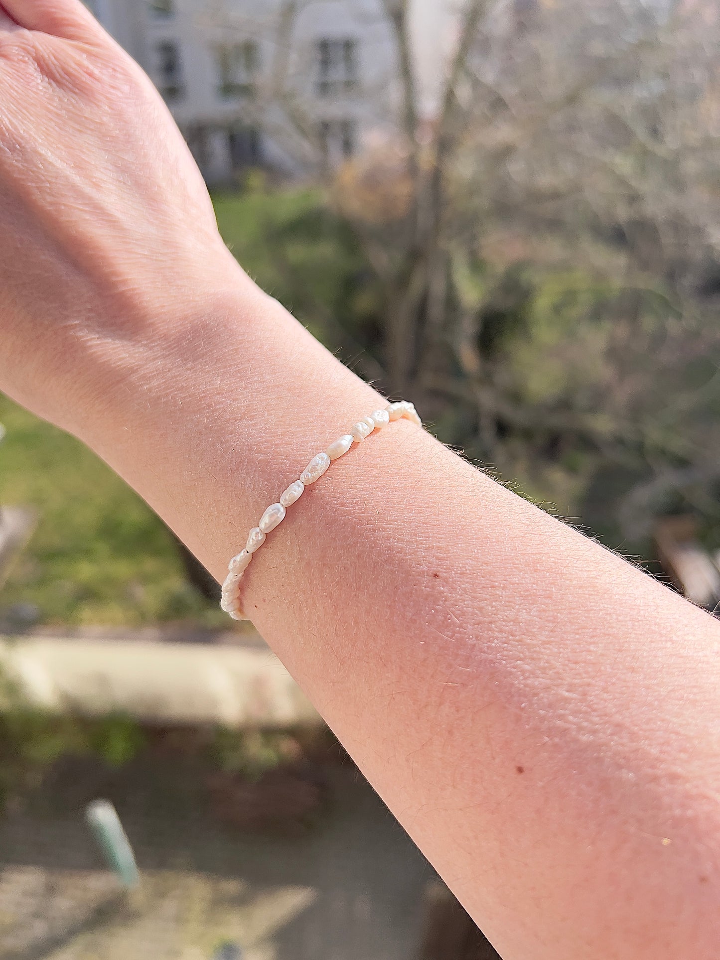 Zartes Süßwasserperlen Armband – natürliche Perlen 3–4 mm mit Edelstahlverschluss