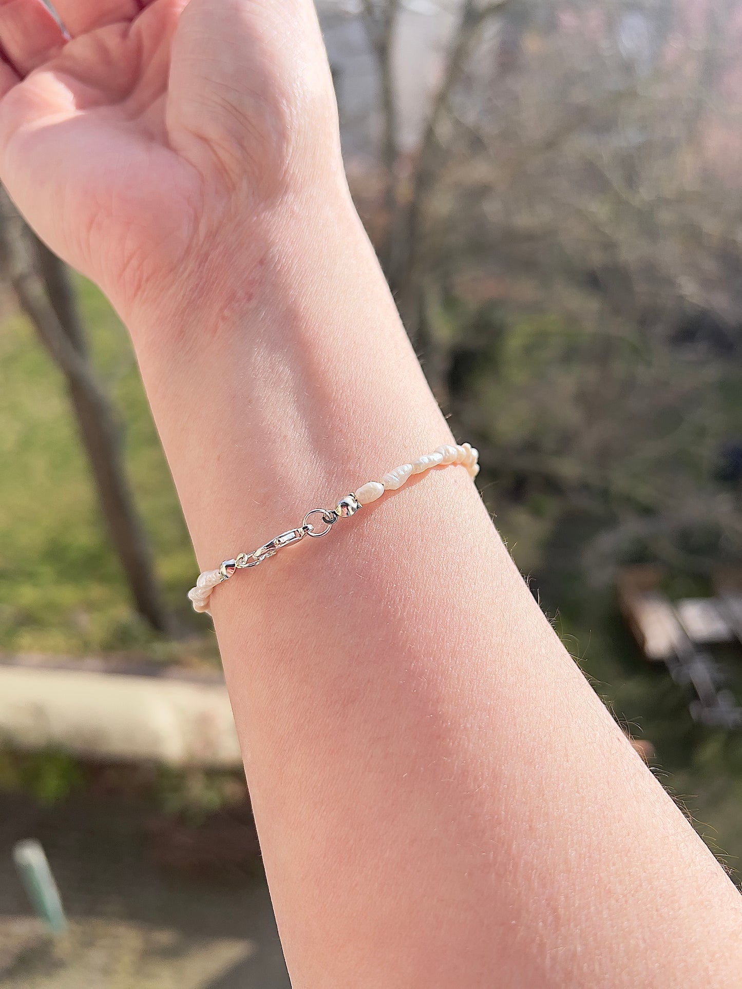 Zartes Süßwasserperlen Armband – natürliche Perlen 3–4 mm mit Edelstahlverschluss