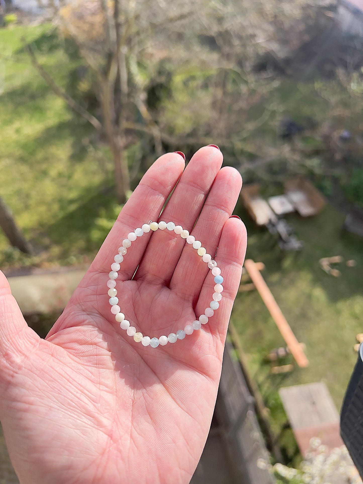 Facettiertes Edelstein Armband 4mm – Morganit in zarten Pastelltönen