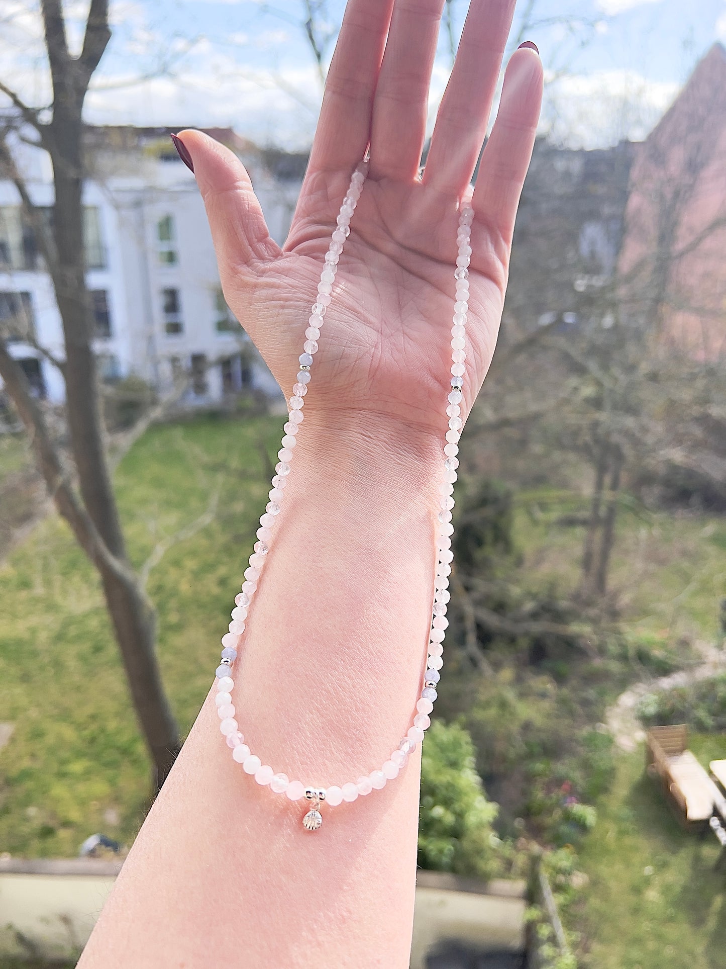 Edelstein Kette 52 cm – Aquamarin & Rosenquarz facettiert mit 925 Silber Muschel