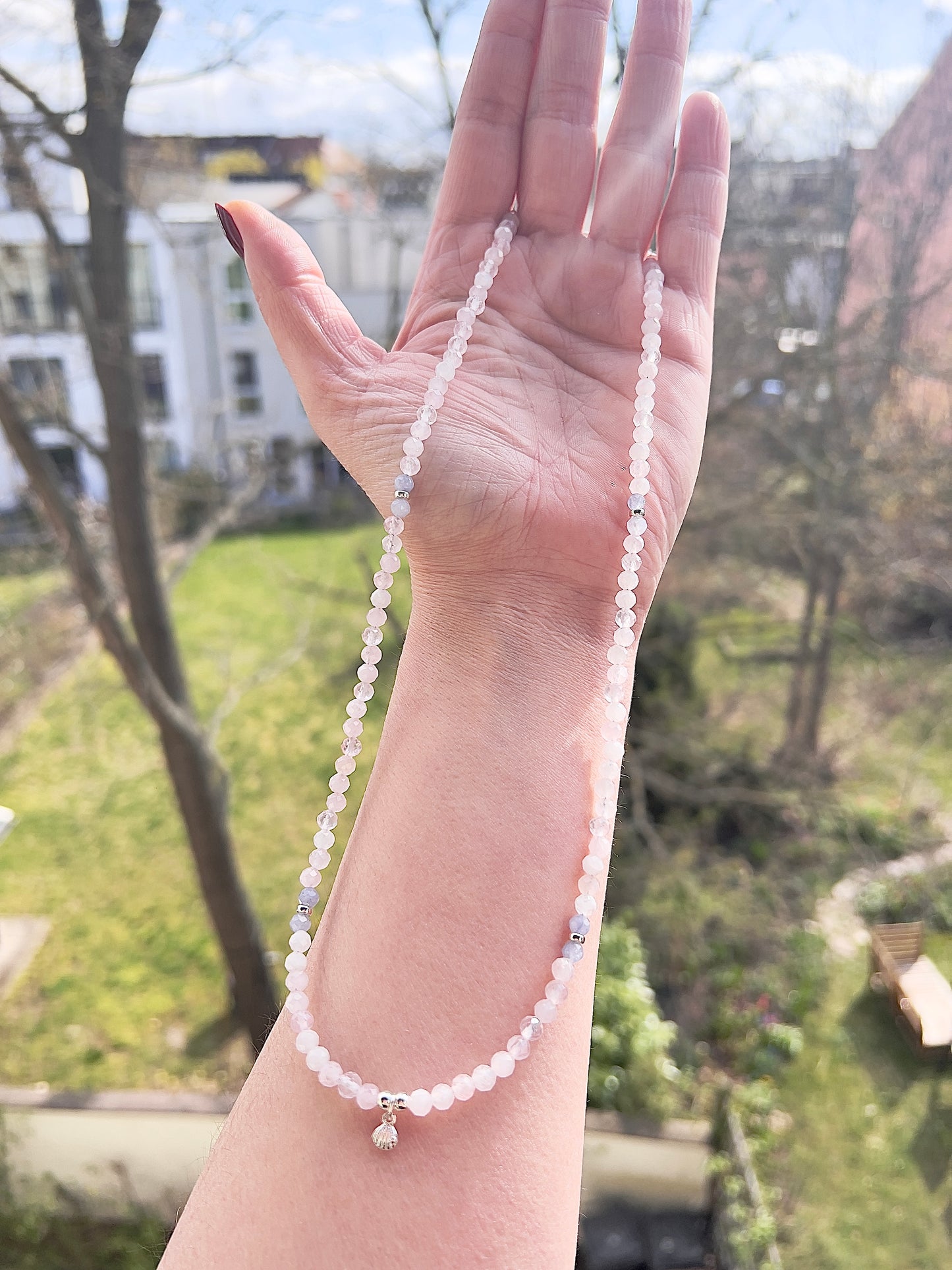Edelstein Kette 52 cm – Aquamarin & Rosenquarz facettiert mit 925 Silber Muschel