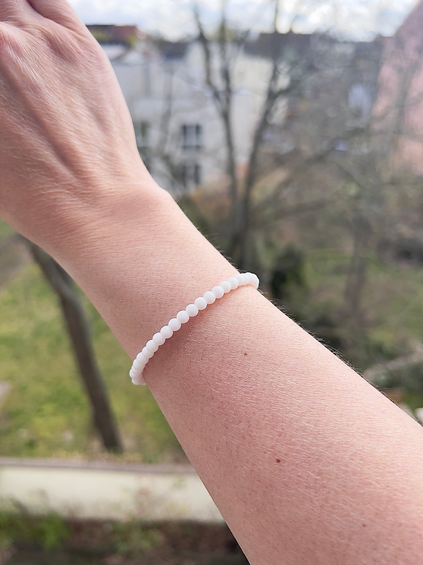 Milchquarz Armband 4 mm – zartes Armband mit runden Perlen