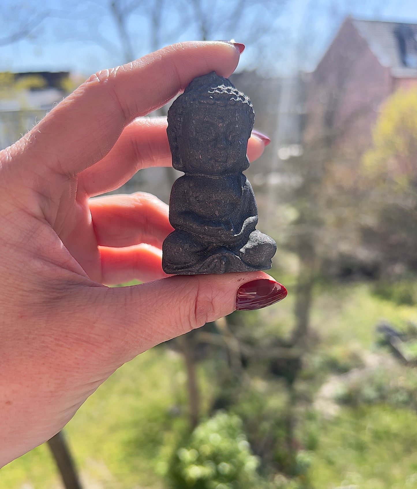 Schungit-Buddha