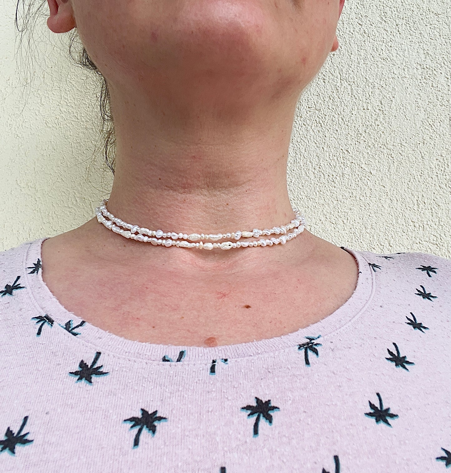 Doppelte Süßwasserperlen-Kette – 2–4 mm | filigrane Layering-Kette mit Edelstahl vergoldeter Verlängerung