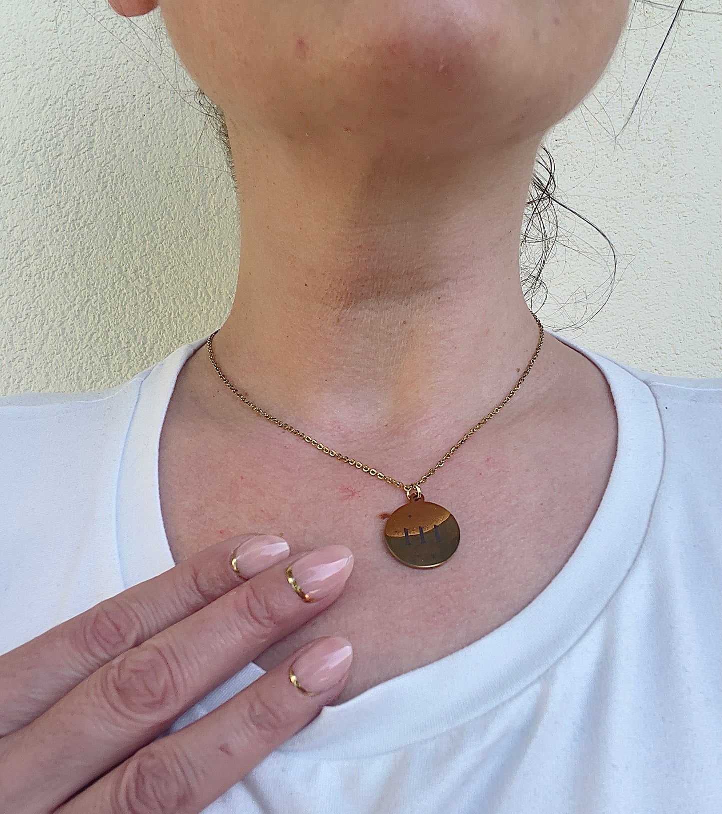 111 Engelszahl Halskette – Vergoldete Edelstahlkette mit symbolischer Bedeutung