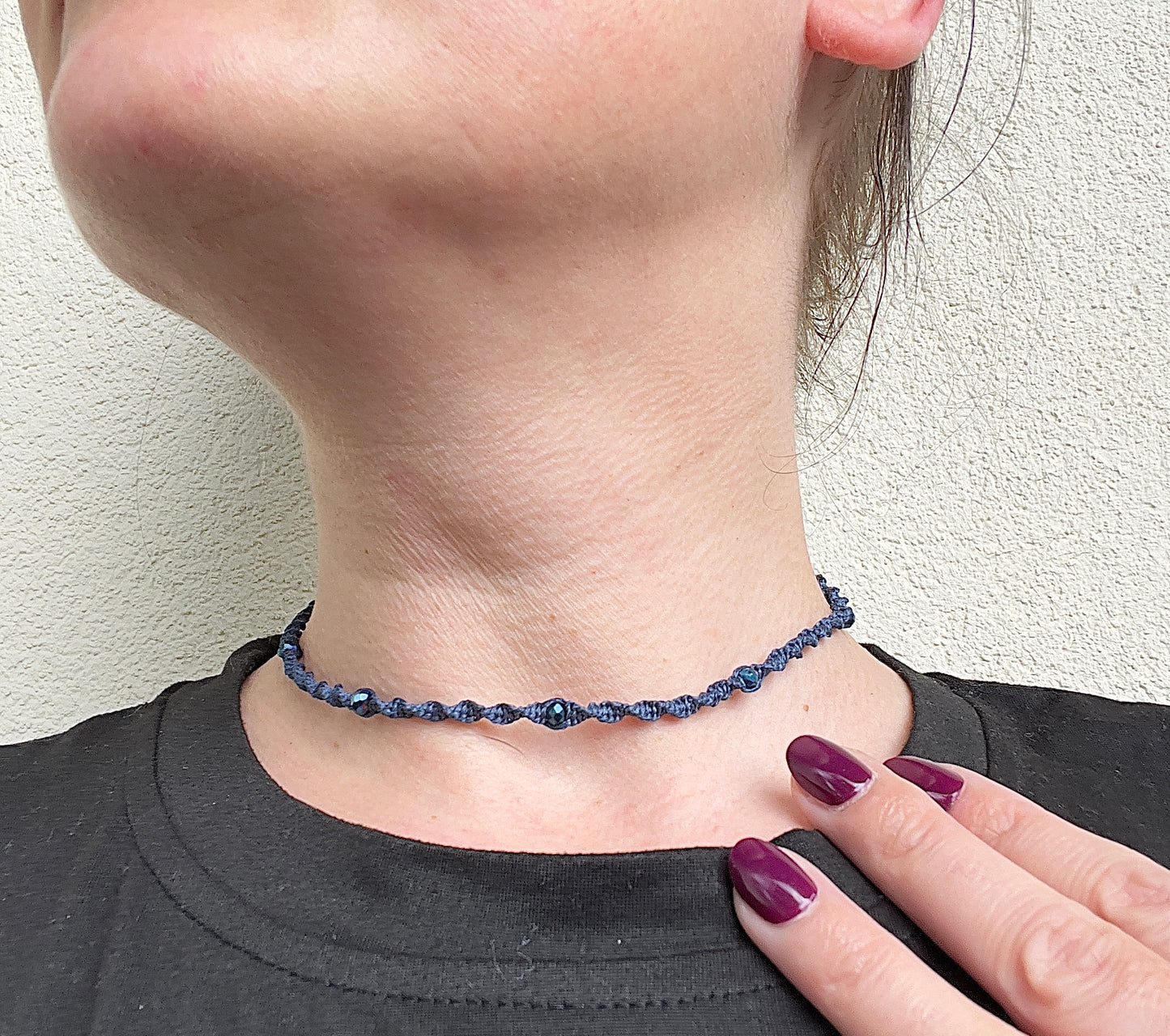 Handgeknüpfte Makramee-Kette Blau – Verstellbare Choker-Kette mit facettierten Kristallperlen