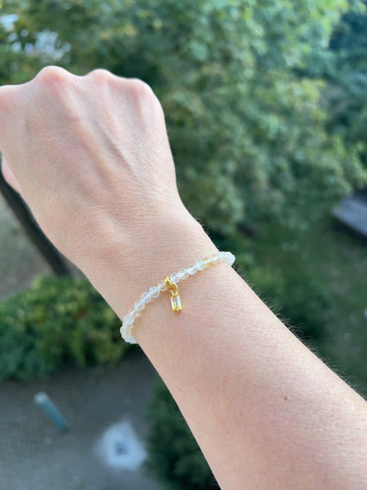 Armband aus facettiertem Citrinquarz (4 mm) mit vergoldetem Edelstahl-Citrin-Anhänger – Lebensfreude & Fülle