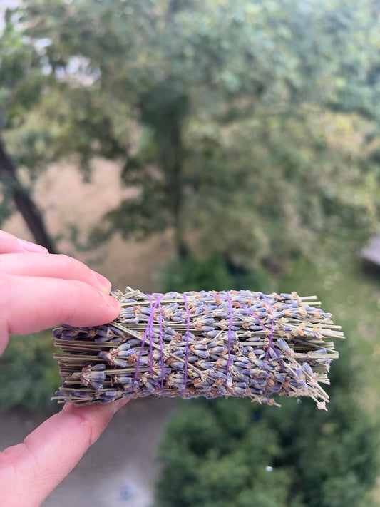 Lavendel-Räucherbündel – Reinigung & Harmonie