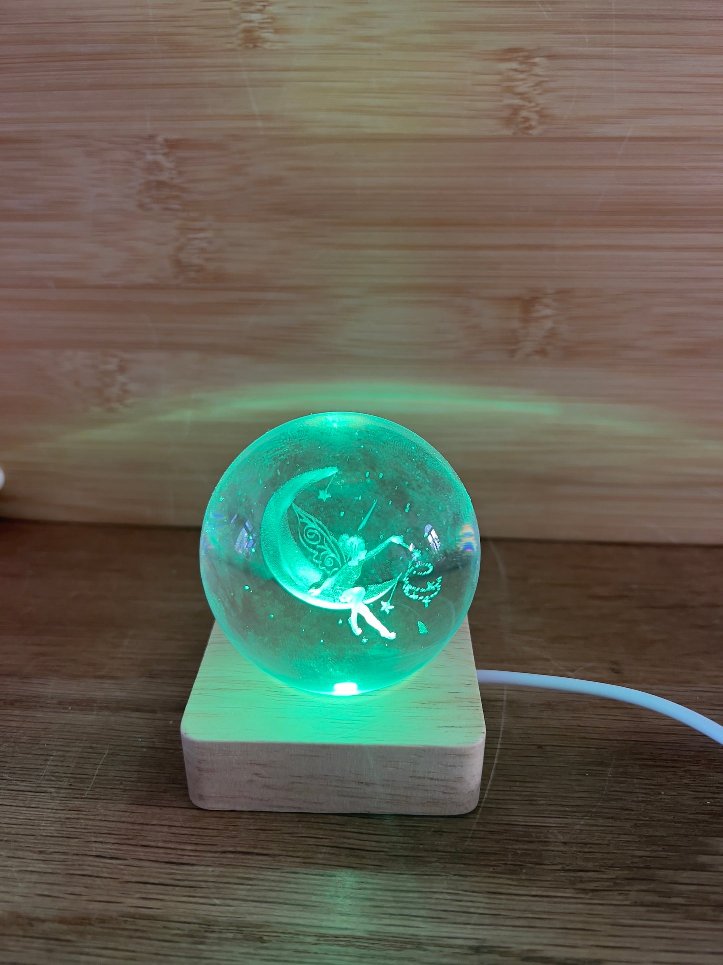 🌙✨ Kristallkugel mit 3D-Mondfee & edlem Ständer (291 g)